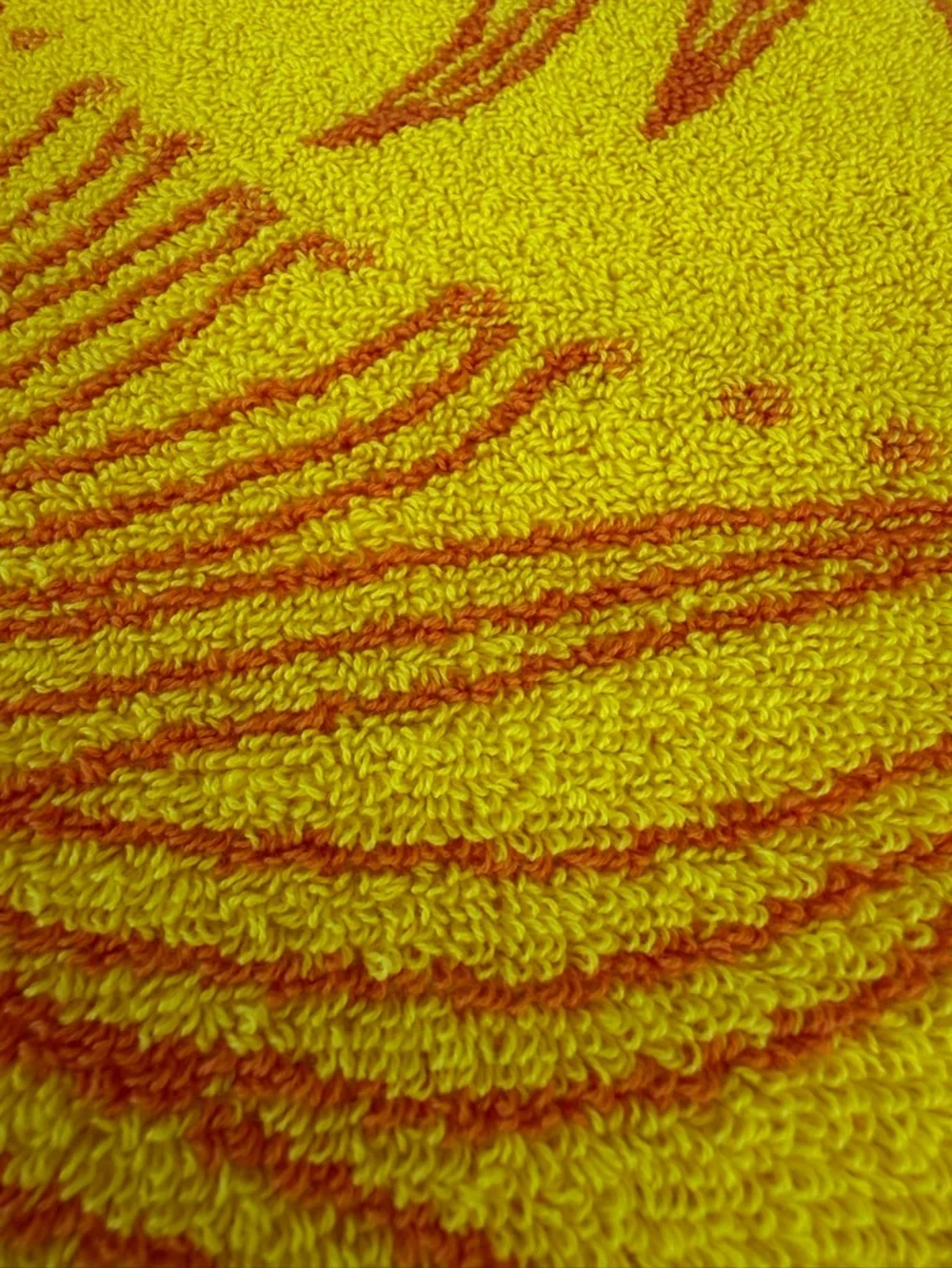 Costco Oversized Beach Towel Blazing Suns Orange Yellow 39x67 Soft 100% Cotton